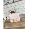 constance19-004
