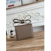 constance19-032