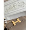 constance19-032