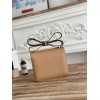 constance19-037