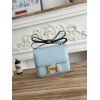 constance19-040