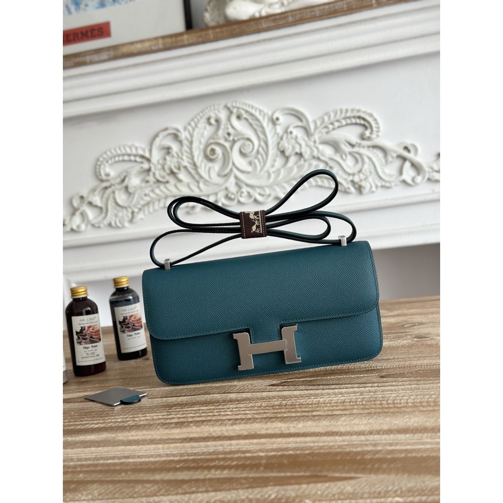 Constance-Elan-002