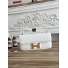 Constance-Elan-054