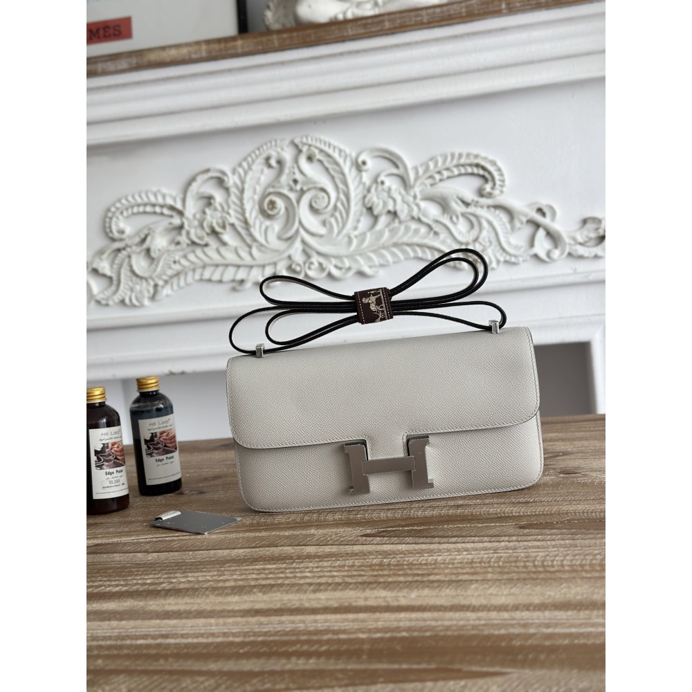 Constance-Elan-064