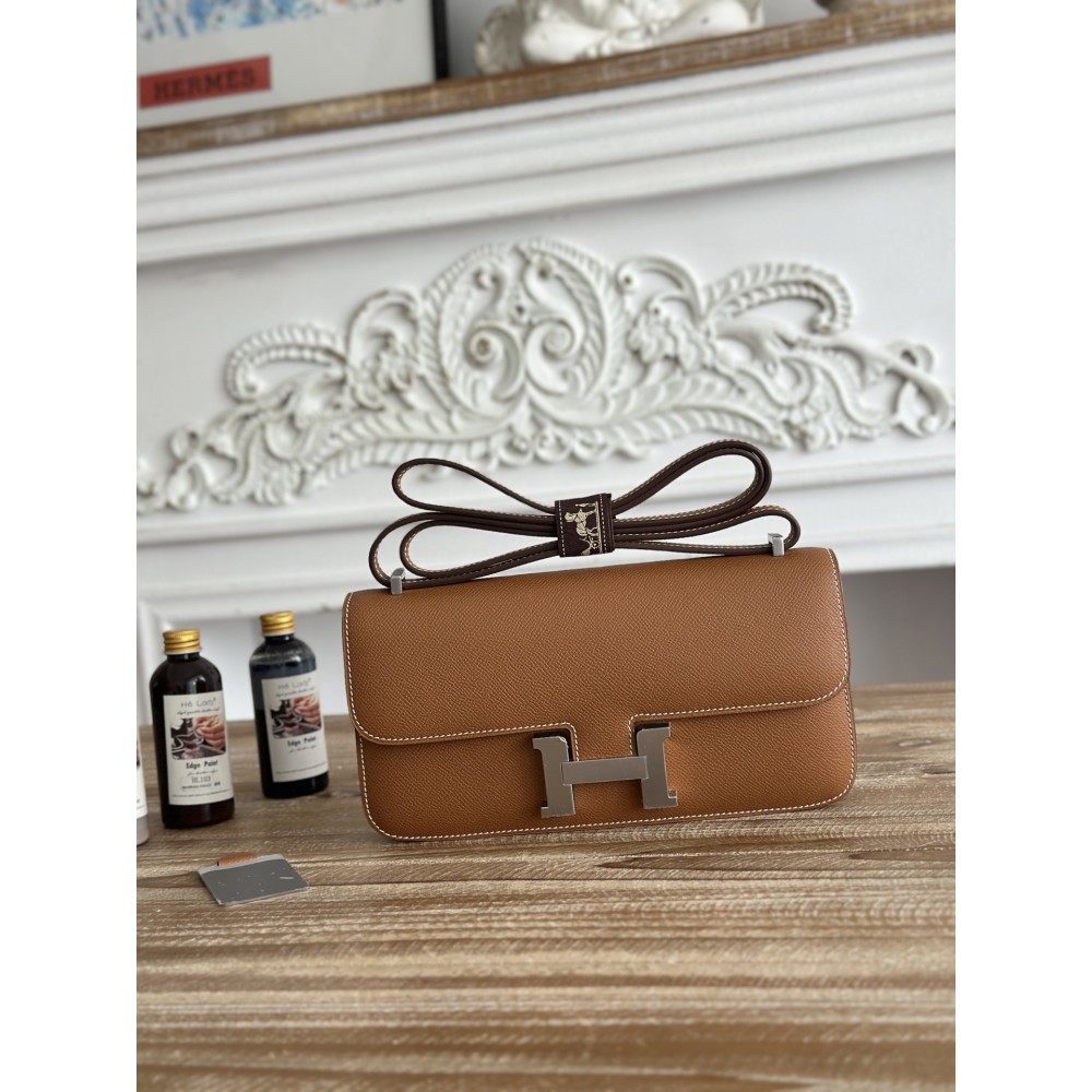 Constance-Elan-065