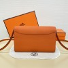 Constance-Woc-002