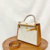 Kelly25-044