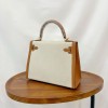 Kelly25-044