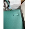 Kelly32-002