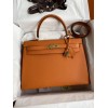 Kelly32-004