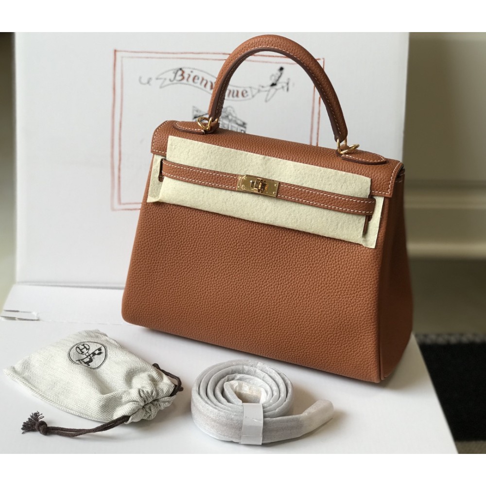 Kelly32-008