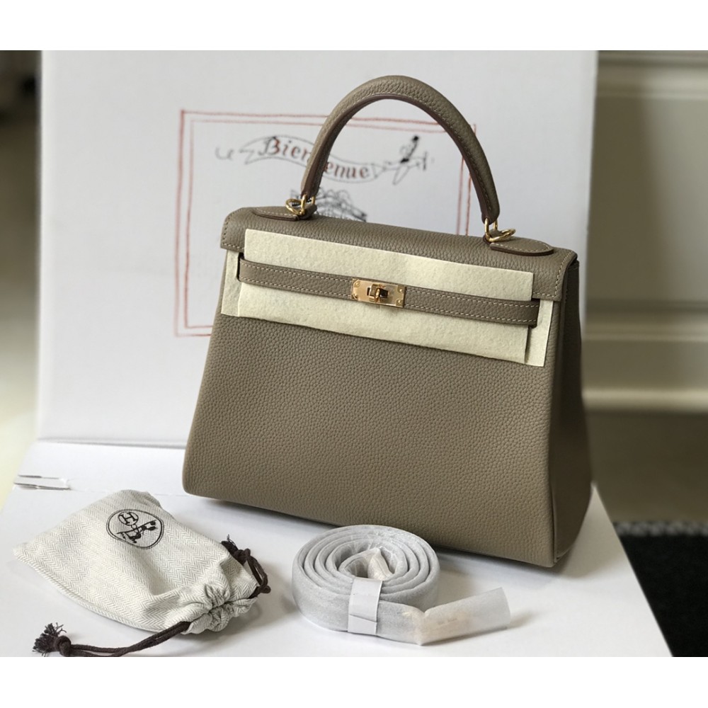 Kelly32-009