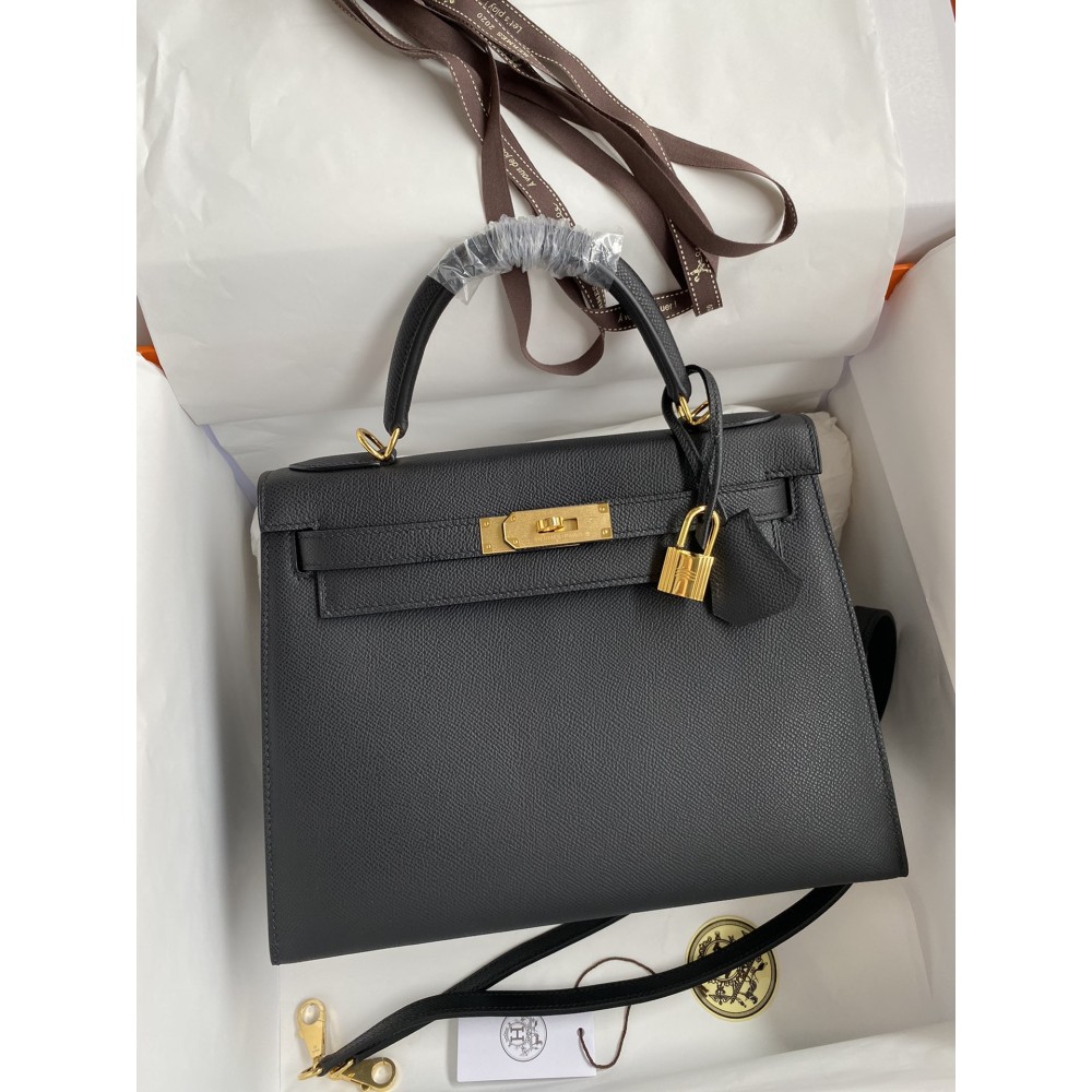 Kelly32-017