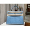 Kelly32-023