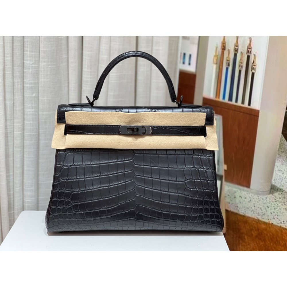 Kelly32-025