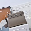 Kelly42-002
