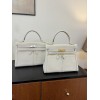 kelly-lakis28-002