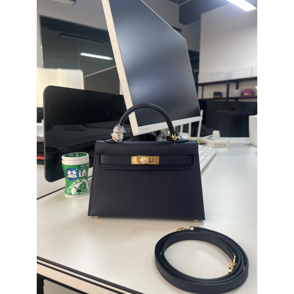 Kelly-mini-016