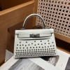 Kelly-mini-056